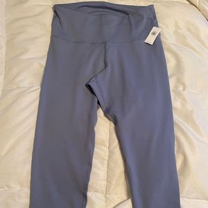 Old Navy go dry high rise cropped leggings size large
